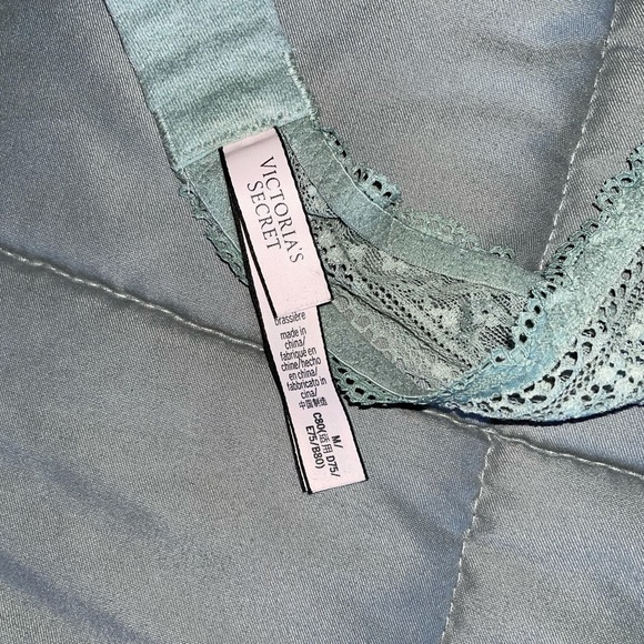 VS lace halter bralette - Picture 2 of 2